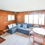 Two-Bedroom Holiday Home In Glesborg * Glesborg