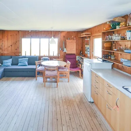 Feriehus 2 Bedroom Beautiful Home In Glesborg *